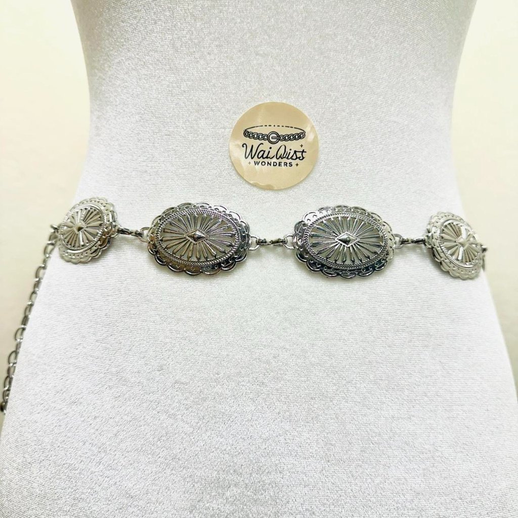 Silver Tone Belt With Silver Tone Buckle Silver Tone Belt With Silver Tone Buckle